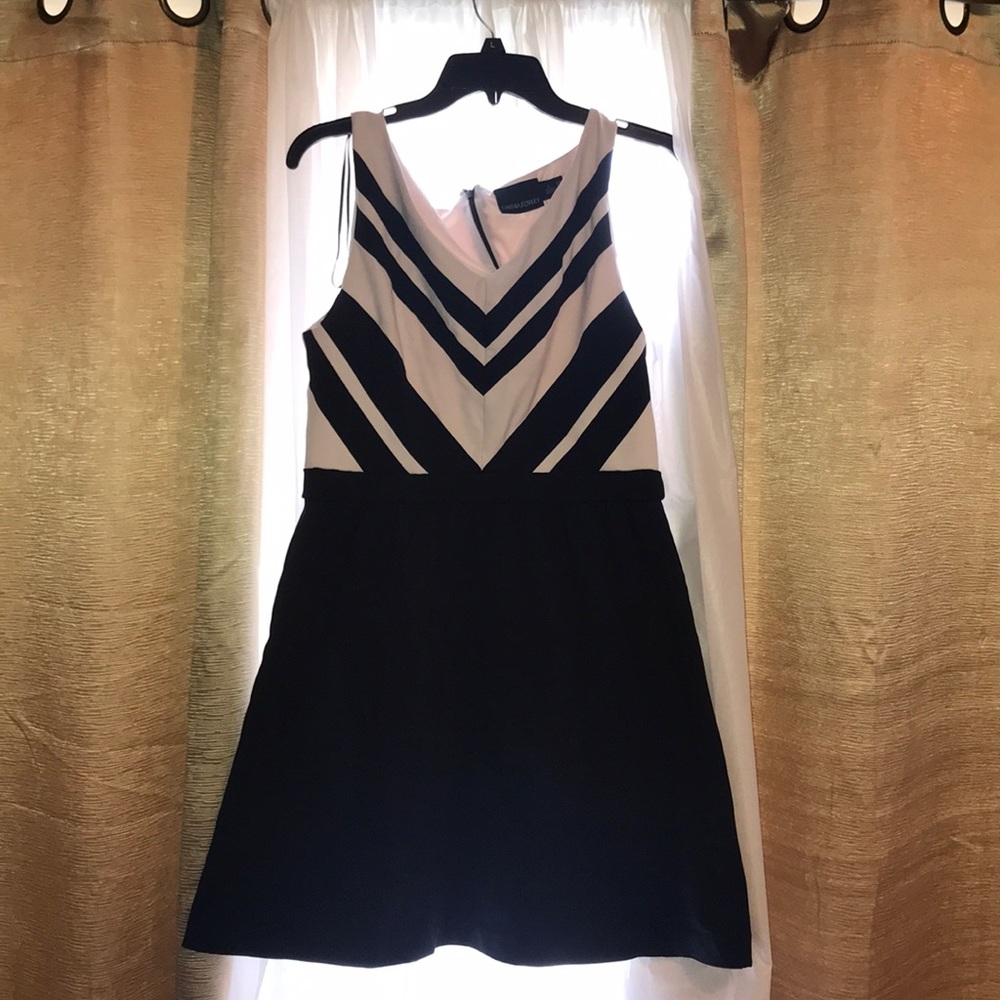Chic LBD Cynthia Rowley dress size L
